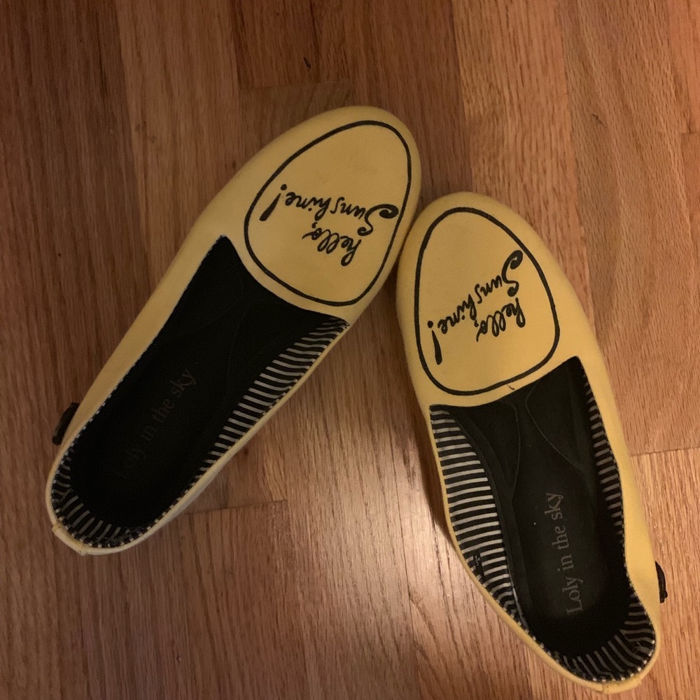 ☀️💛 “Hello Sunshine” ModCloth loafers 💛☀️